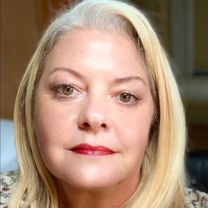 Meet your Posher, Sandi
